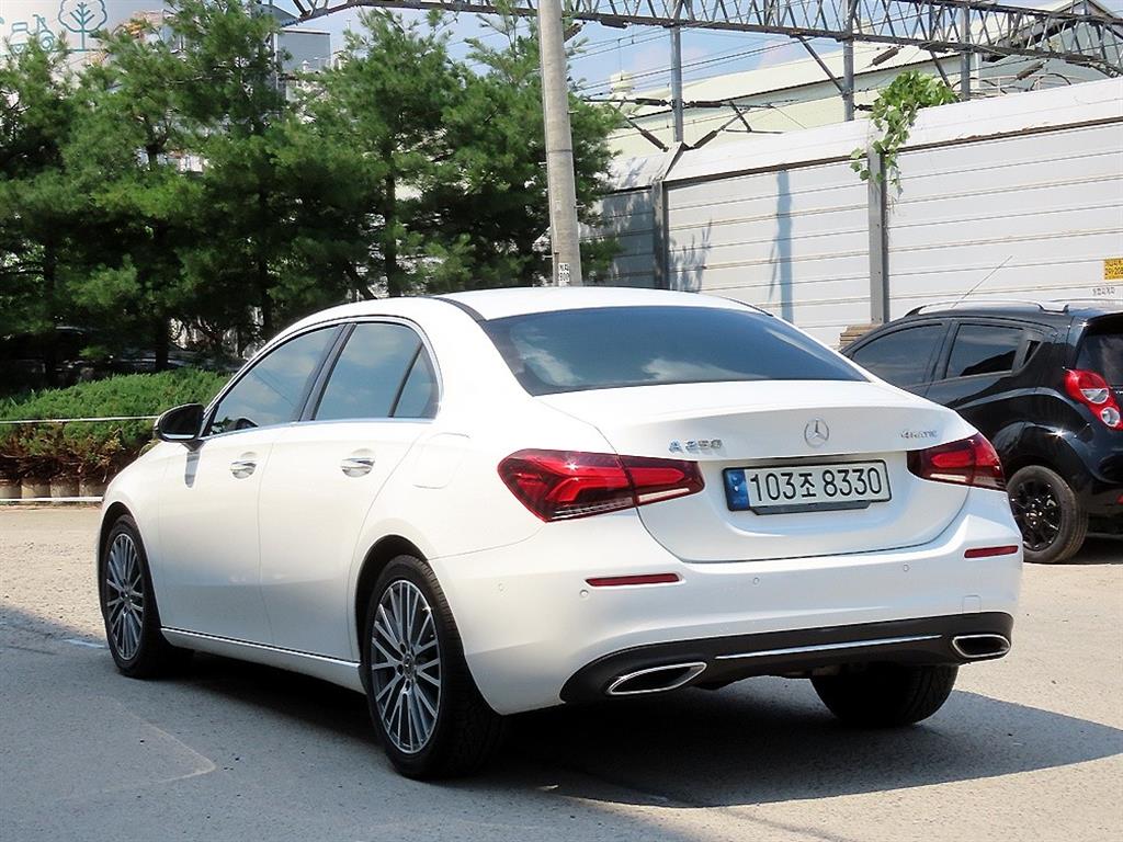 Mercedes Benz A Class - Vista 3