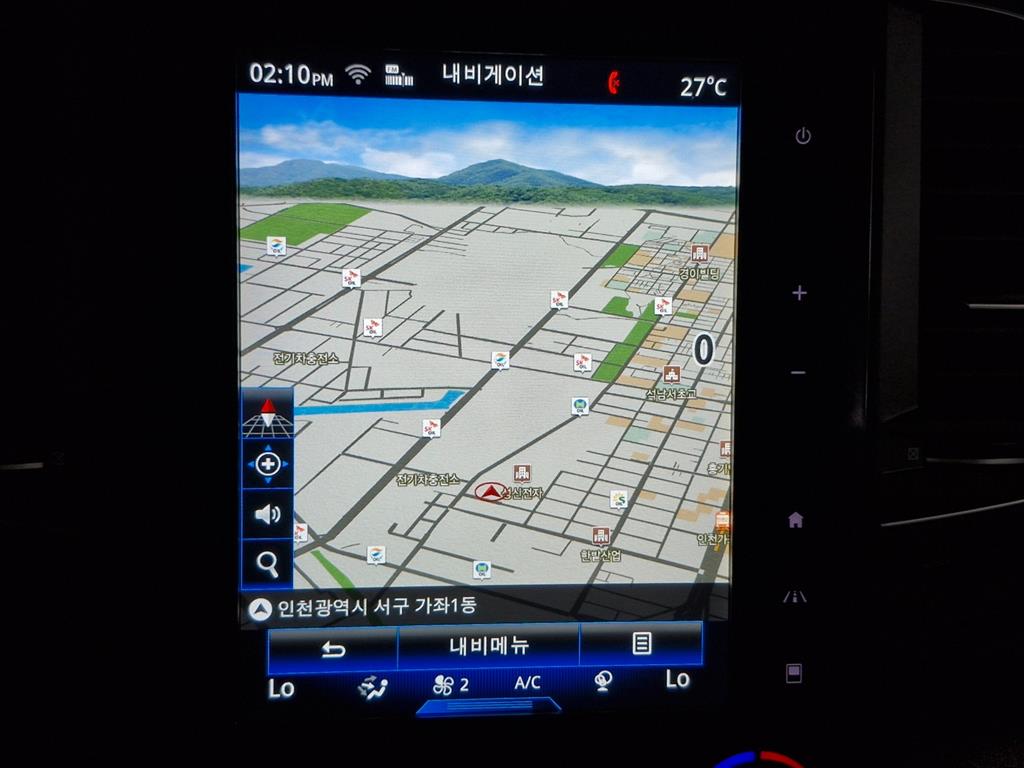 SAMSUNG QM6 - Vista 9