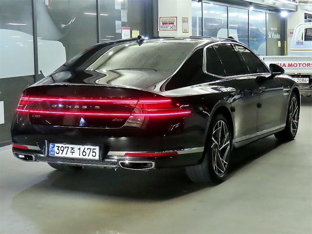 Genesis G90 - Vista 6