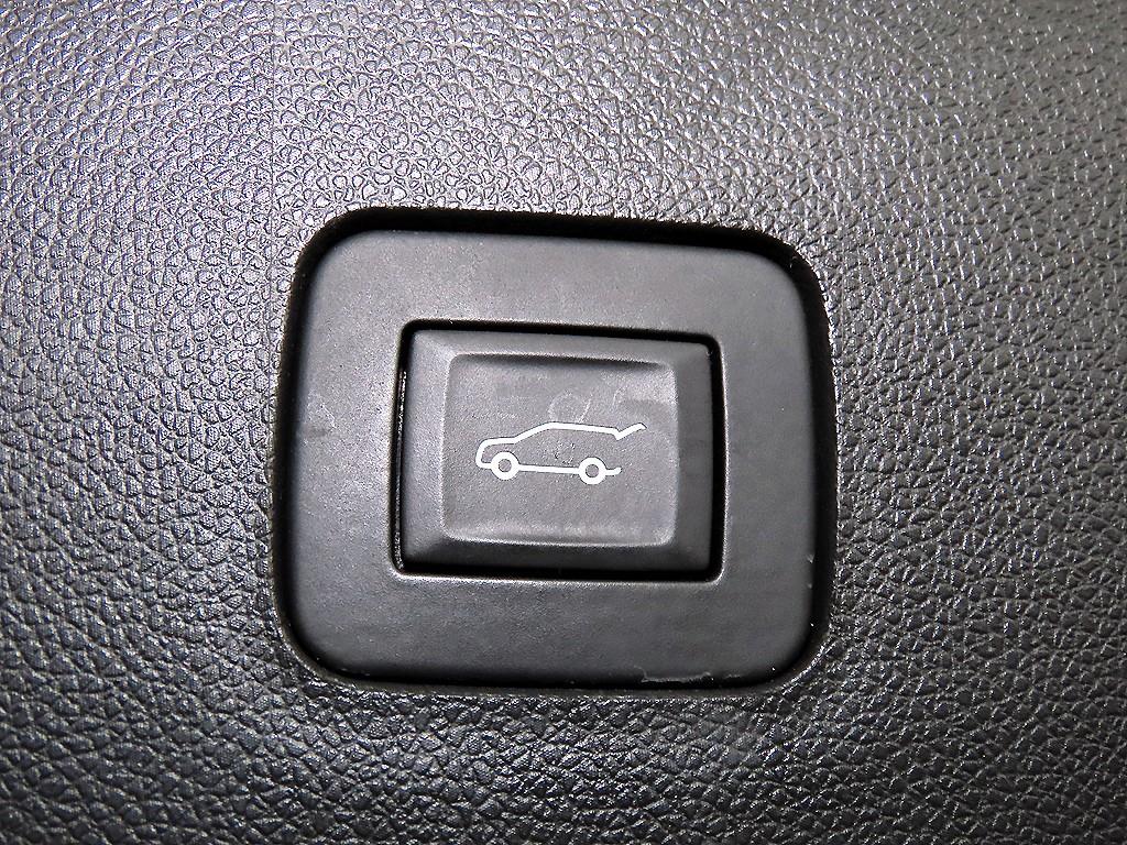 Chevrolet Trax 2024 Negro - Importación desde Corea - HF Imports Iquique - Foto 18