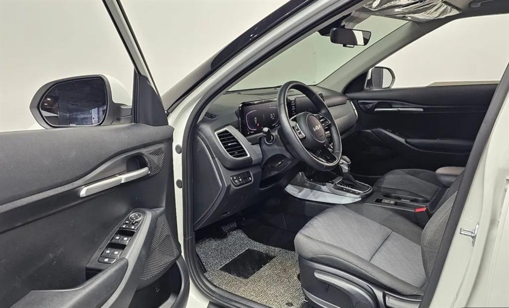 KIA Seltos - Vista 12