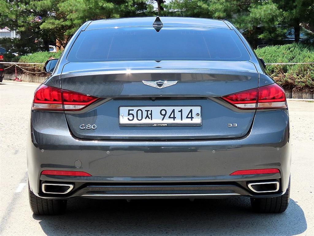 Genesis G80 - Vista 6