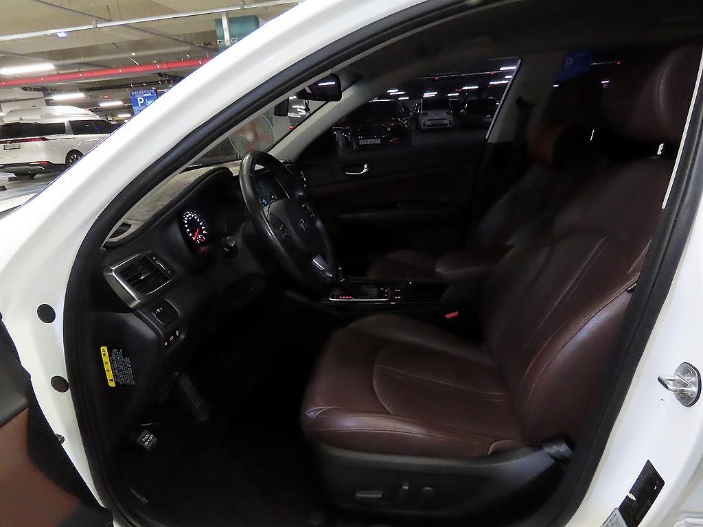 KIA K5 - Vista 8
