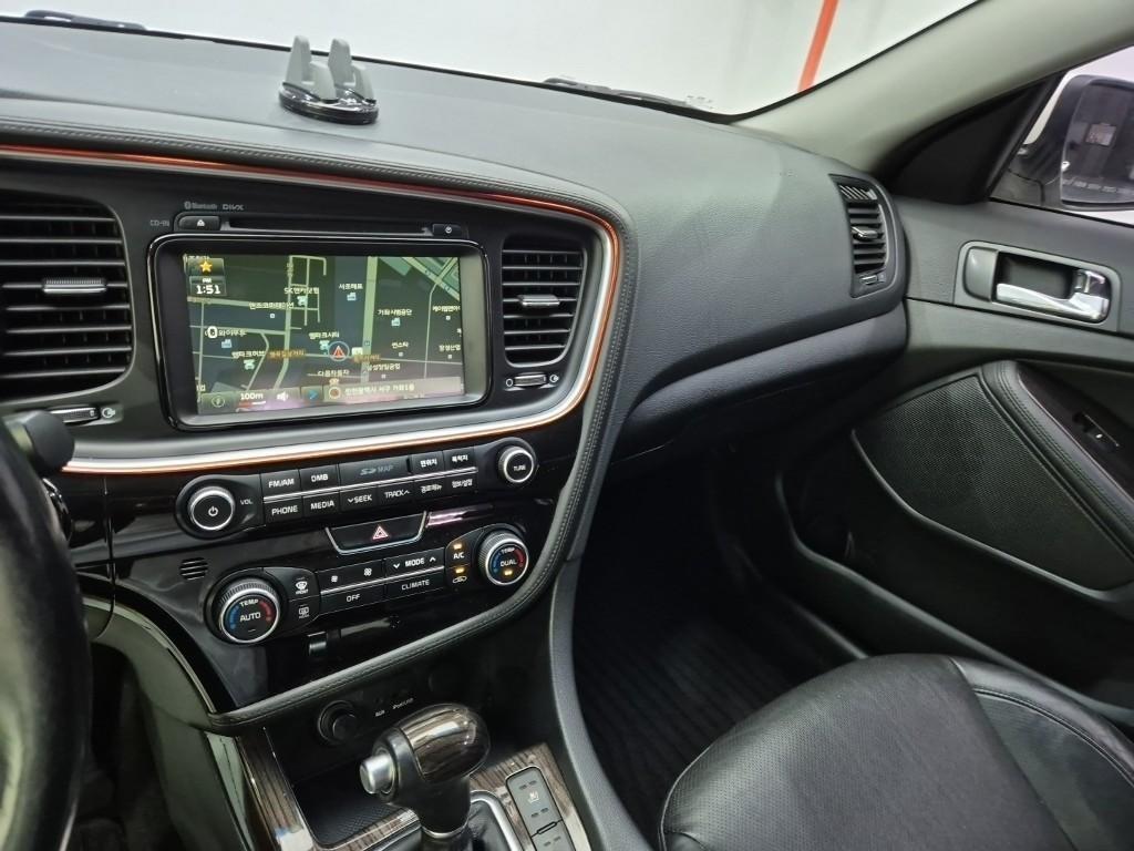 KIA K5 - Vista 12