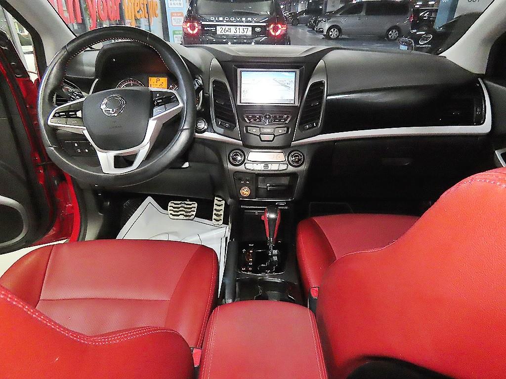 Ssangyong Korando - Vista 12