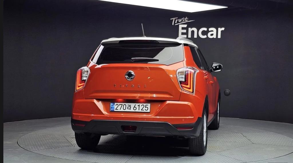 Ssangyong Tivoli - Vista 6