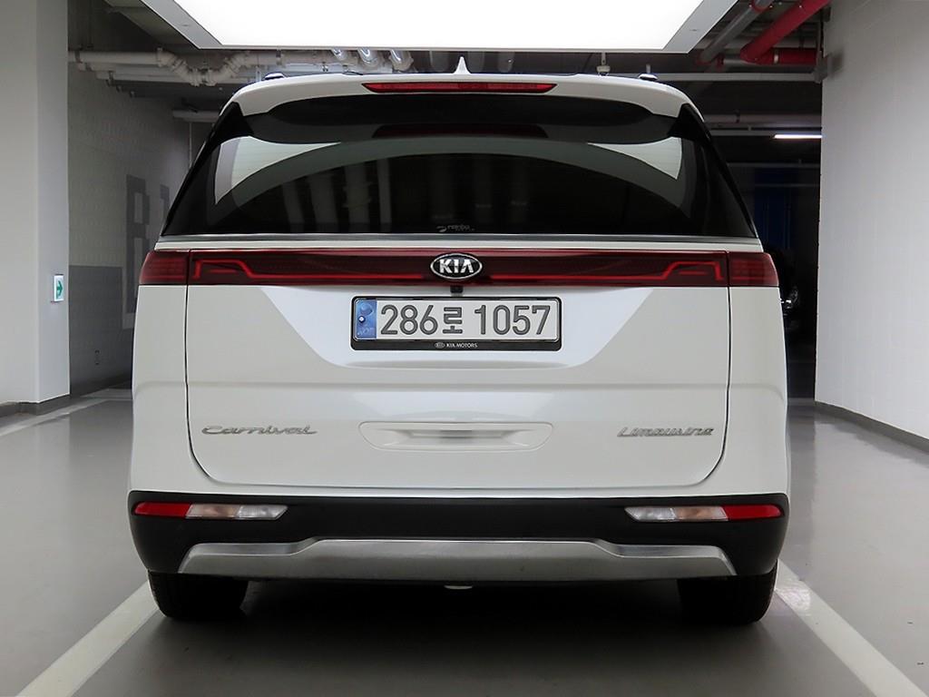 KIA Carnival - Vista 3