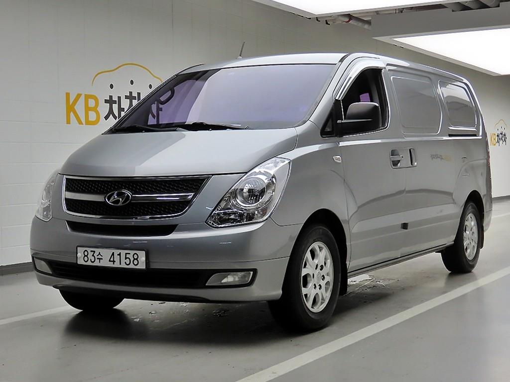 HYUNDAI Starex - Vista 2