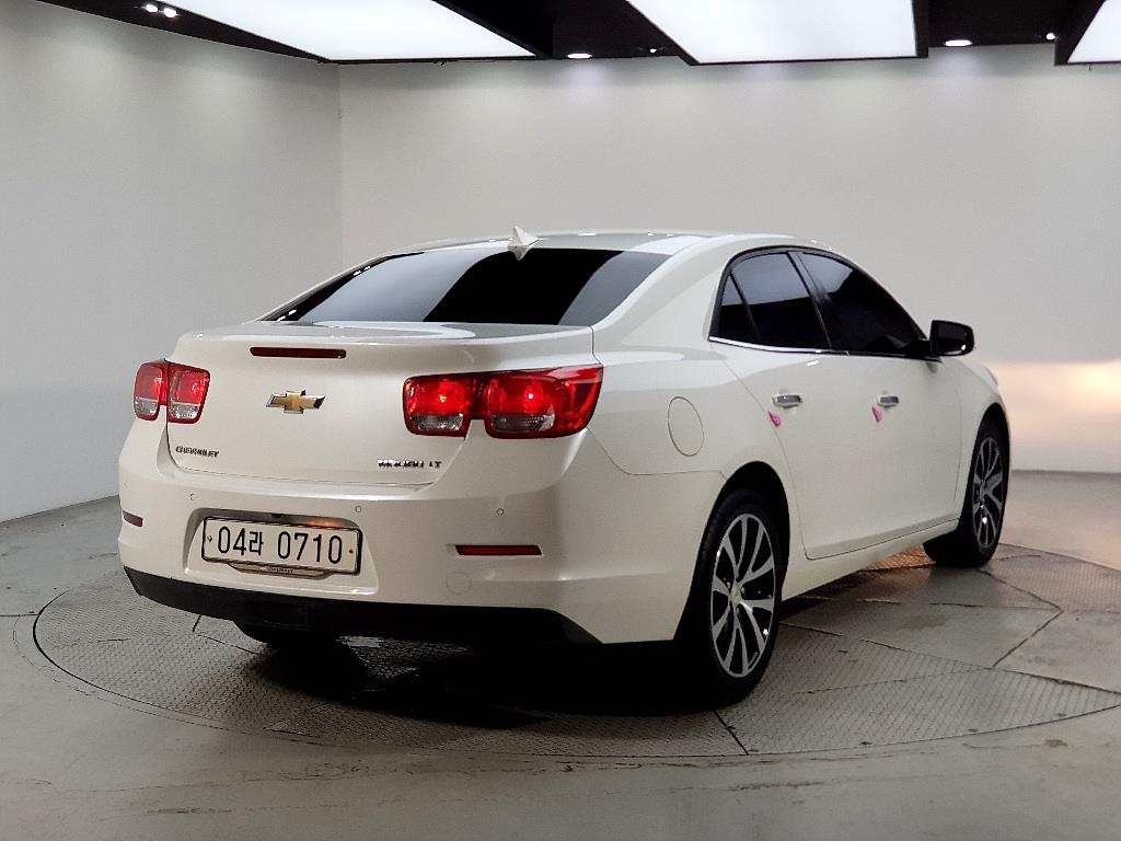 Chevrolet Malibu - Vista 6