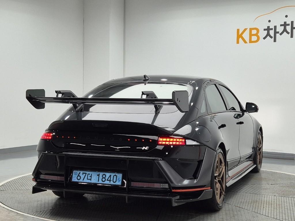 HYUNDAI Ioniq 6 - Vista 3