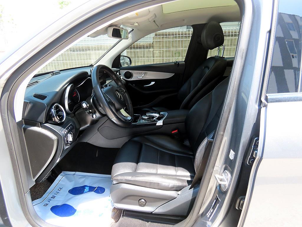 Mercedes Benz GLC Class - Vista 7