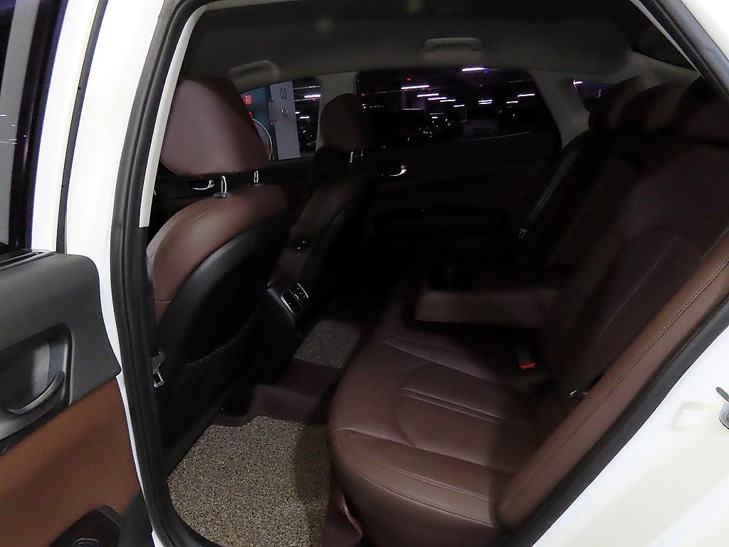 KIA K5 - Vista 9