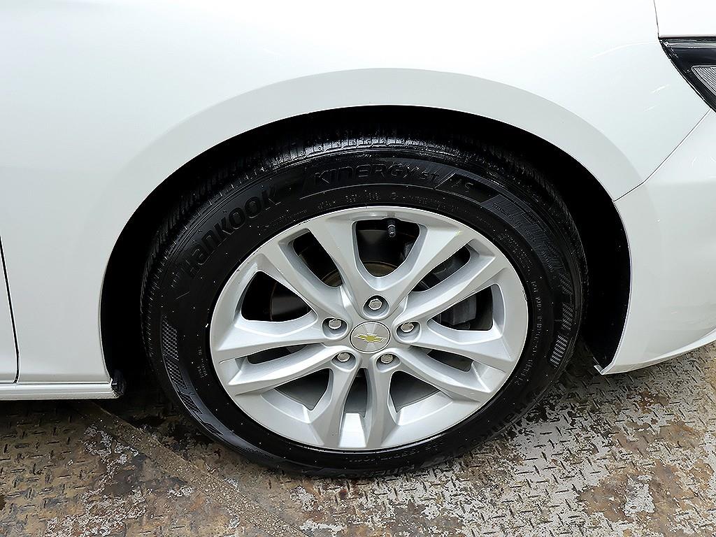 Chevrolet Malibu - Vista 10