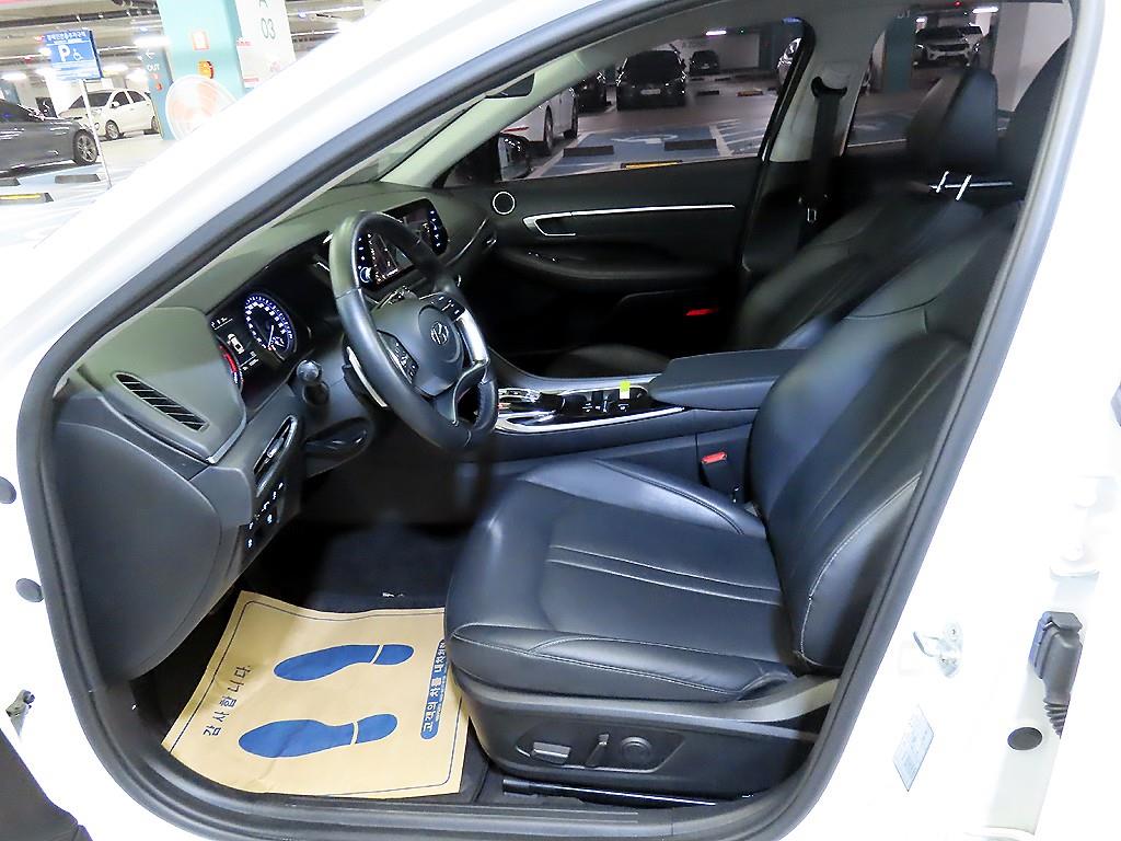HYUNDAI Sonata - Vista 8