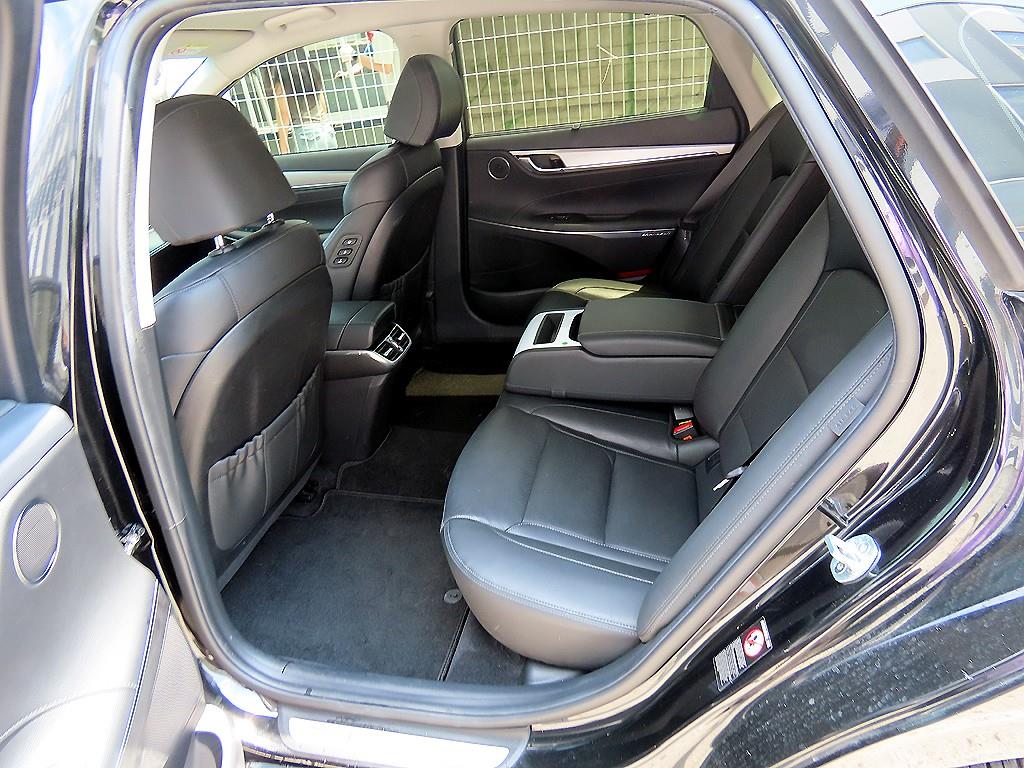 HYUNDAI Grandeur - Vista 8