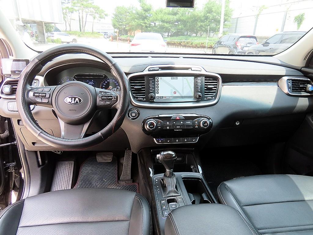 KIA Sorento - Vista 9