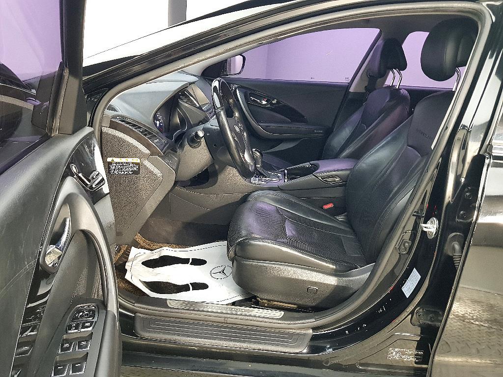 HYUNDAI Grandeur - Vista 10