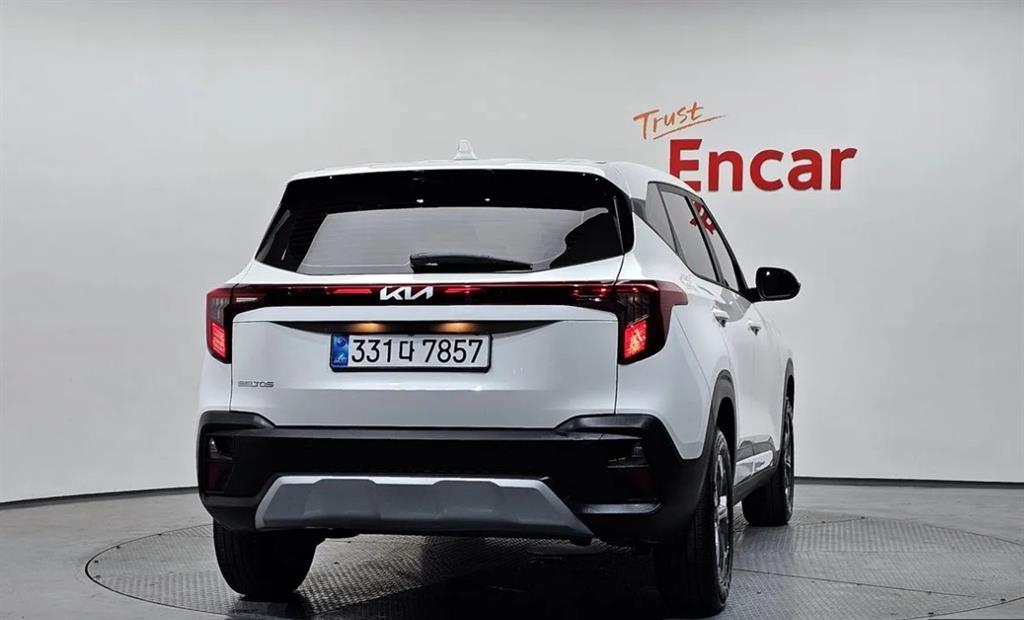 KIA Seltos - Vista 6