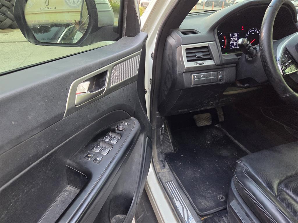 Ssangyong Rexton - Vista 9