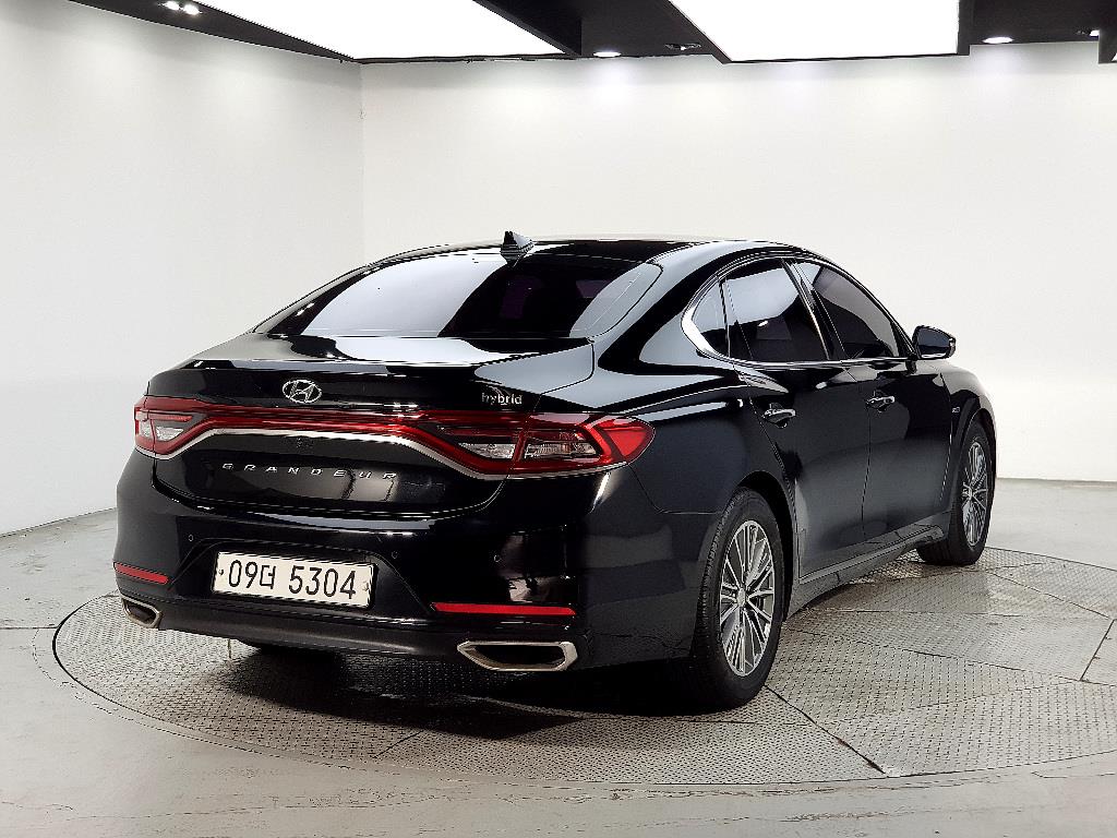 HYUNDAI Grandeur - Vista 6