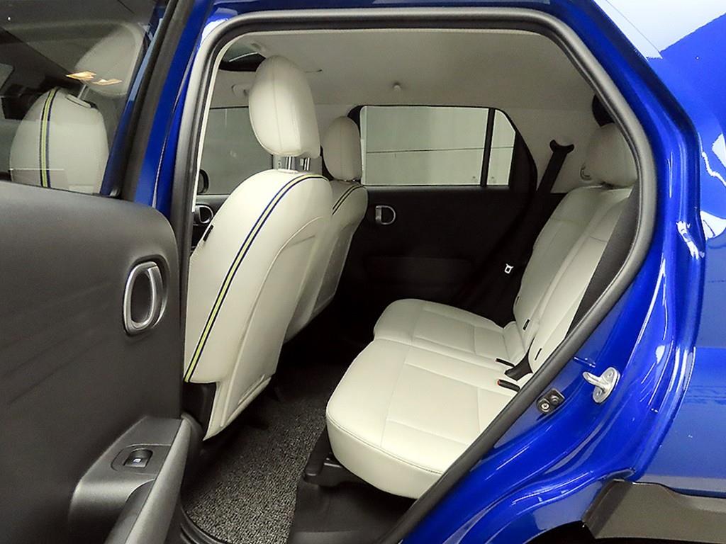 HYUNDAI Casper - Vista 8