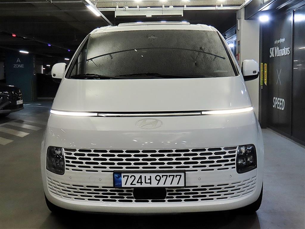 HYUNDAI Staria - Vista 2