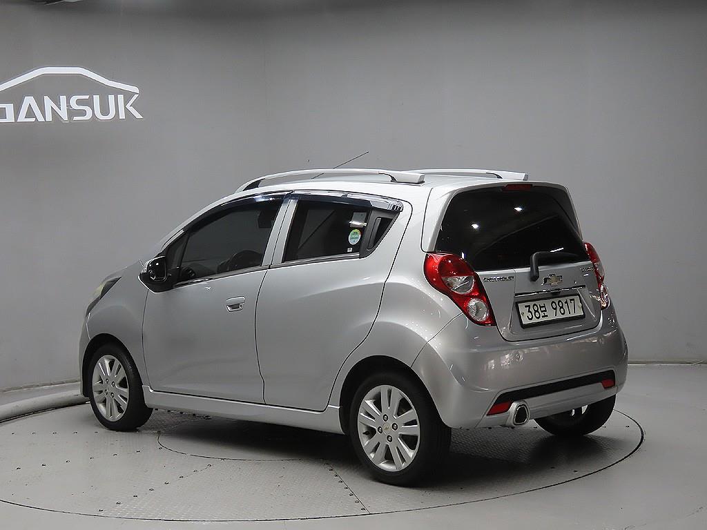 Chevrolet Spark - Vista 3