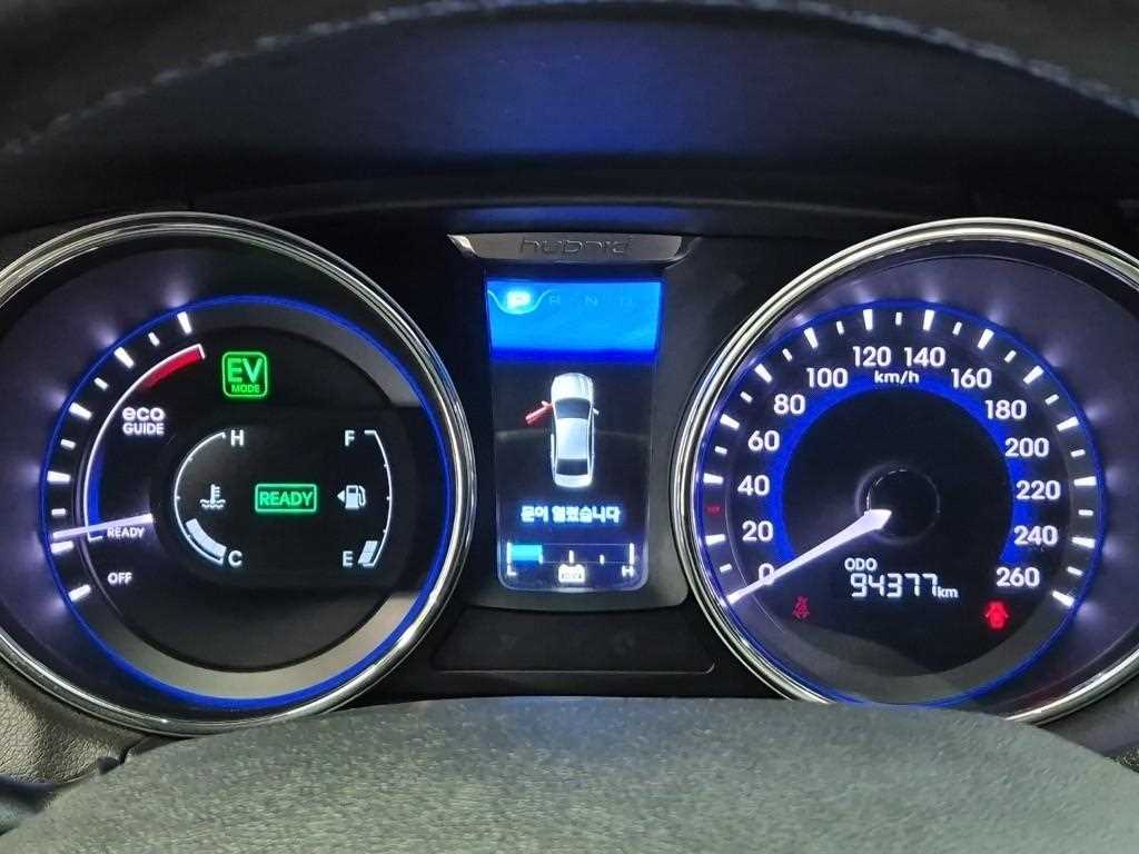 HYUNDAI Sonata - Vista 8