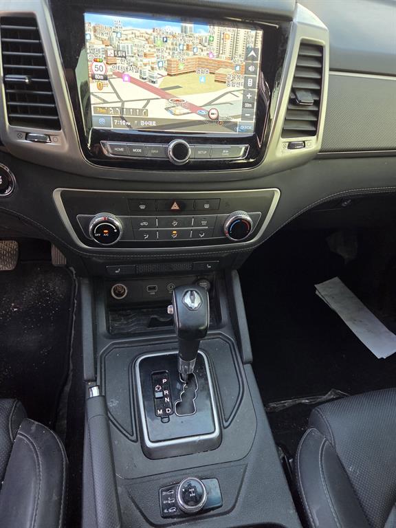 Ssangyong Rexton - Vista 12
