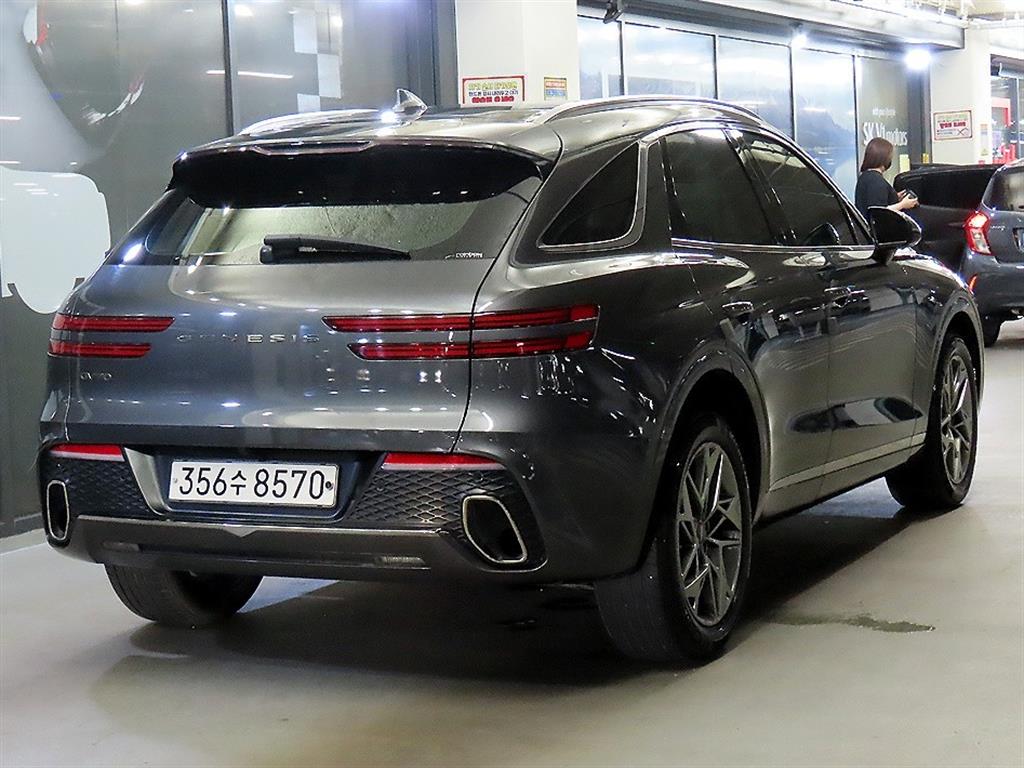Genesis GV70 - Vista 6