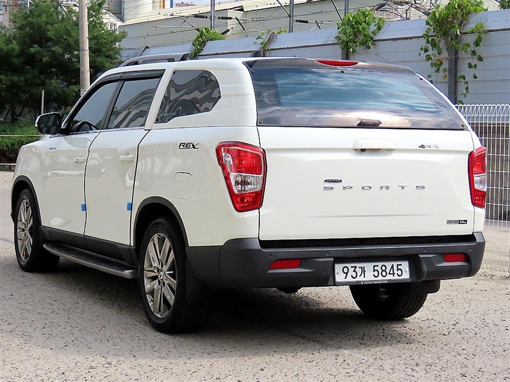 Ssangyong Rexton - Vista 3