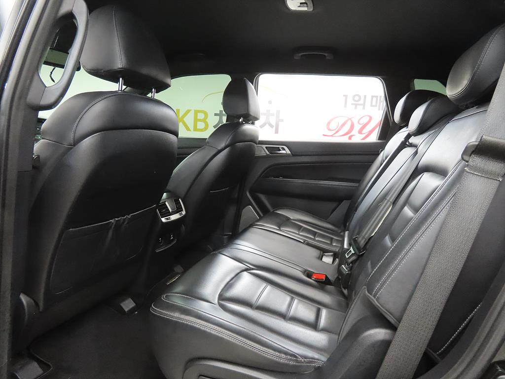 Ssangyong Rexton - Vista 8