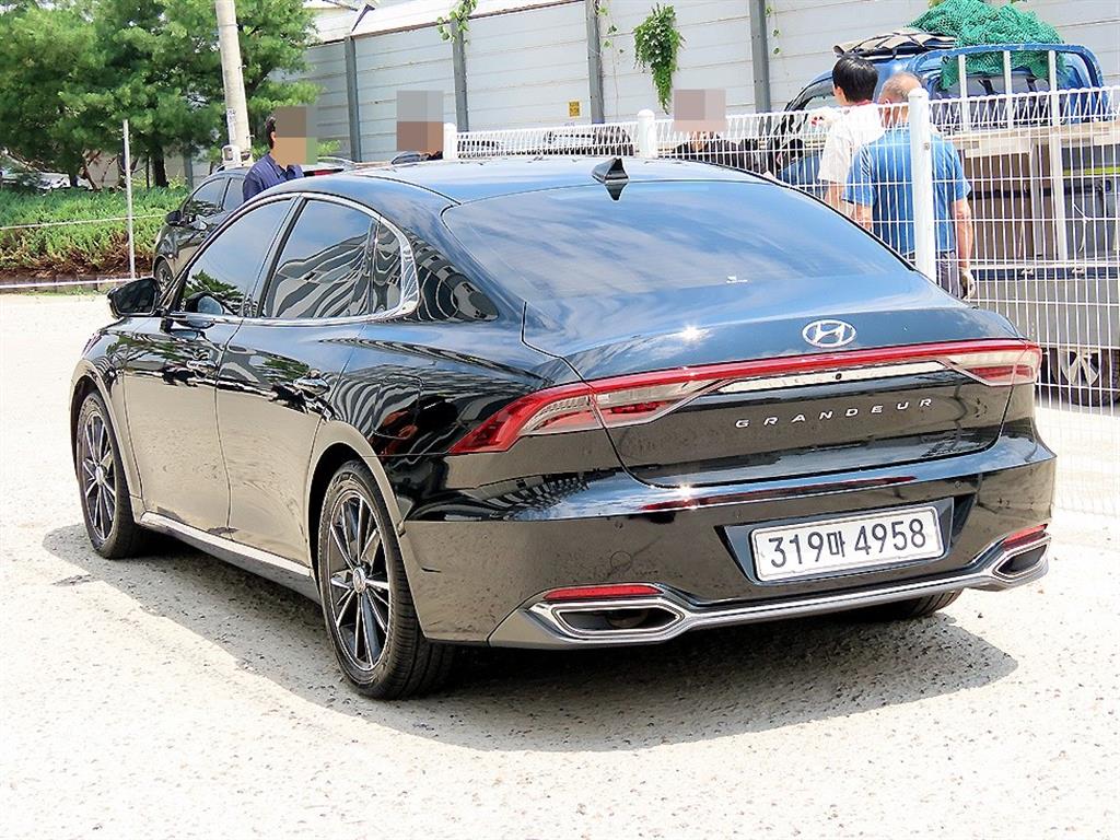 HYUNDAI Grandeur - Vista 3