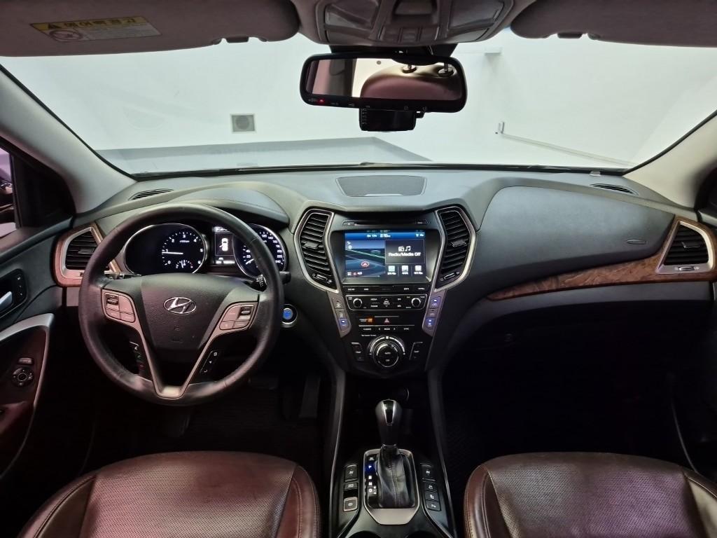 HYUNDAI Maxcruz - Vista 9