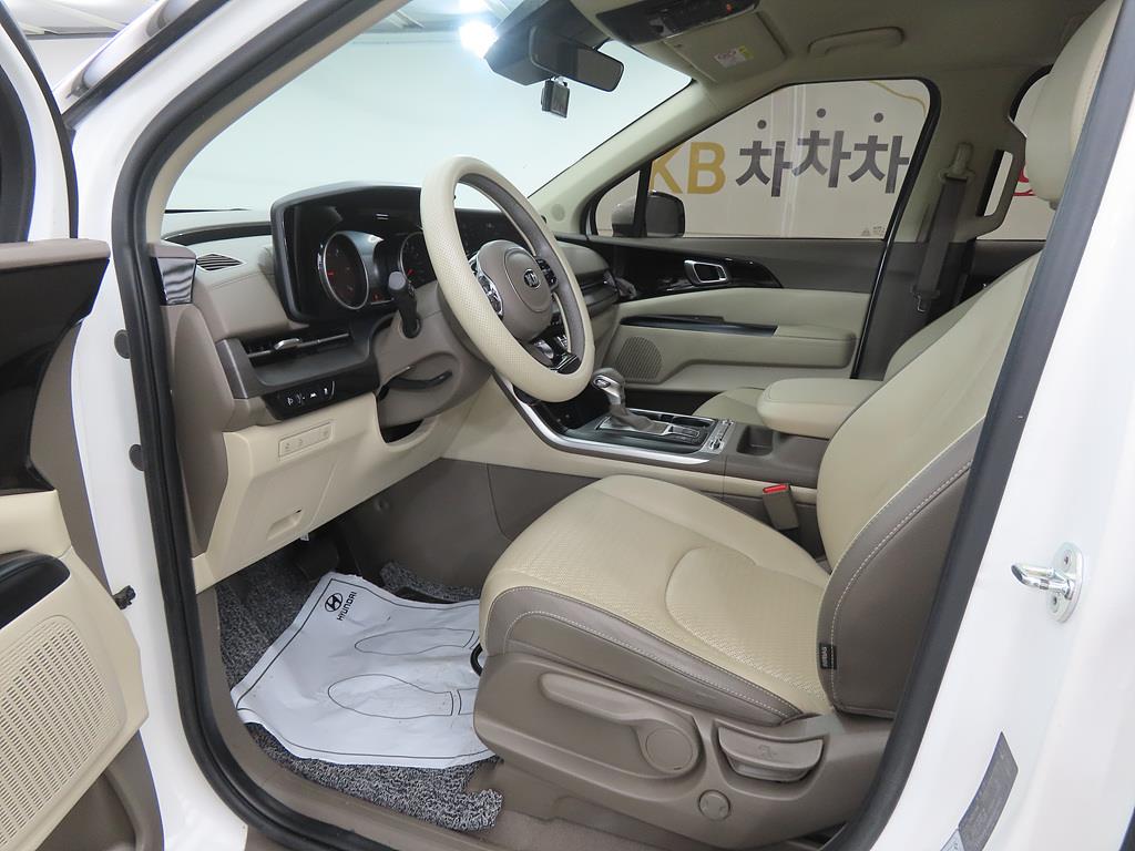 KIA Carnival - Vista 7