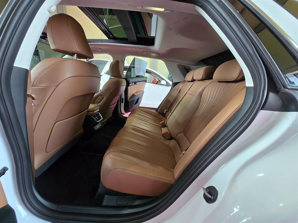 HYUNDAI Grandeur - Vista 12