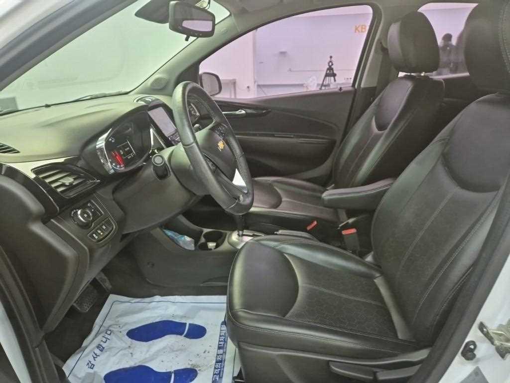 Chevrolet Spark 2017 Blanco - Importación desde Corea - HF Imports Iquique - Foto 13