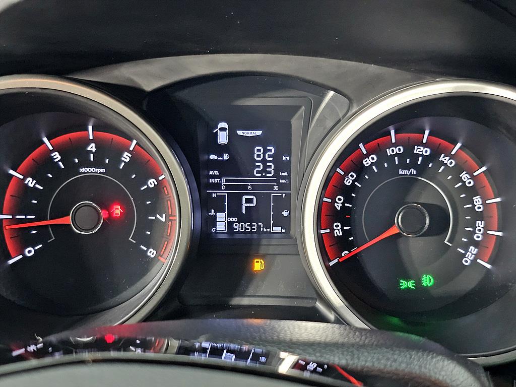 Ssangyong Tivoli - Vista 8