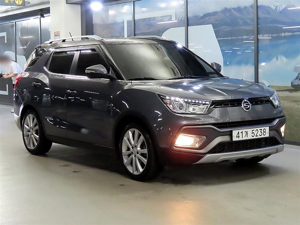 Ssangyong Tivoli 2017 Gris - Importación desde Corea - HF Imports Iquique - Foto 1