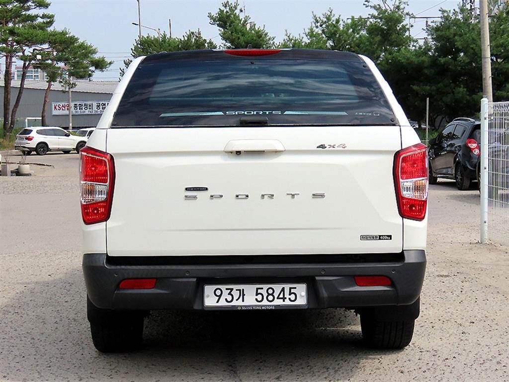 Ssangyong Rexton - Vista 6