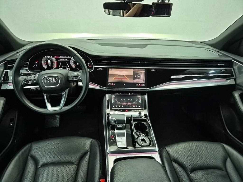 Audi Q8 - Vista 9