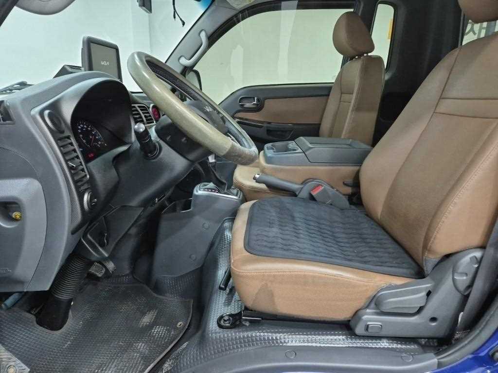 Small Truck Cargo (small) - Vista 12