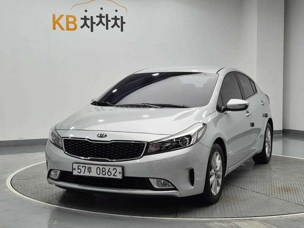 KIA K3 2016 Plateado - Importación desde Corea - HF Imports Iquique - Foto 1