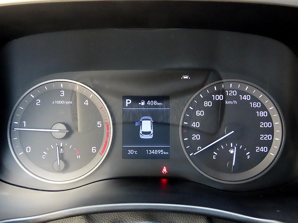 HYUNDAI Tucson - Vista 11