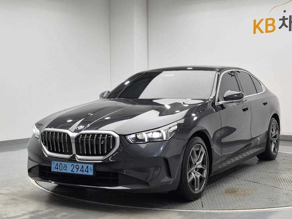 BMW i5 2023 Gris - Importación desde Corea - HF Imports Iquique - Foto 1