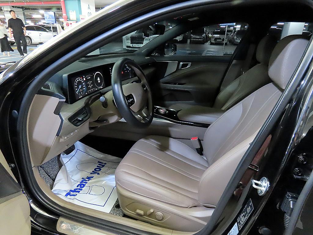KIA K8 - Vista 8