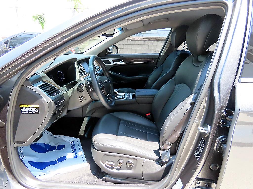 Genesis G80 - Vista 7