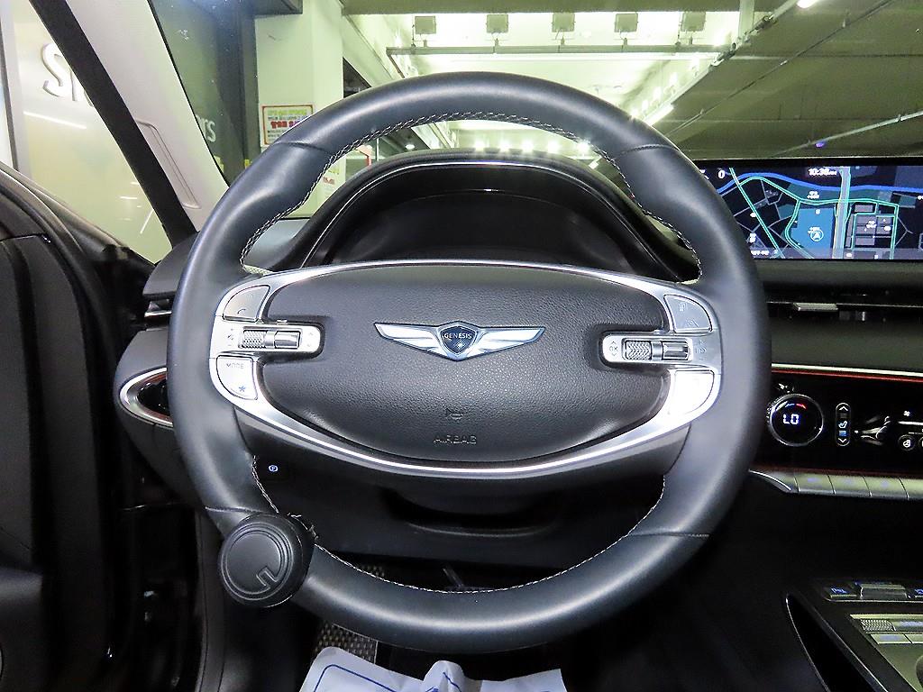 Genesis GV70 - Vista 10