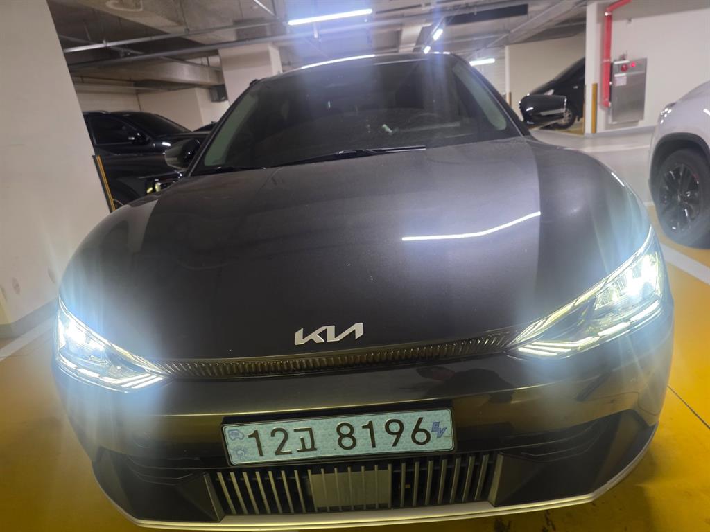 KIA EV6 2022 Gris - Importación desde Corea - HF Imports Iquique - Foto 1