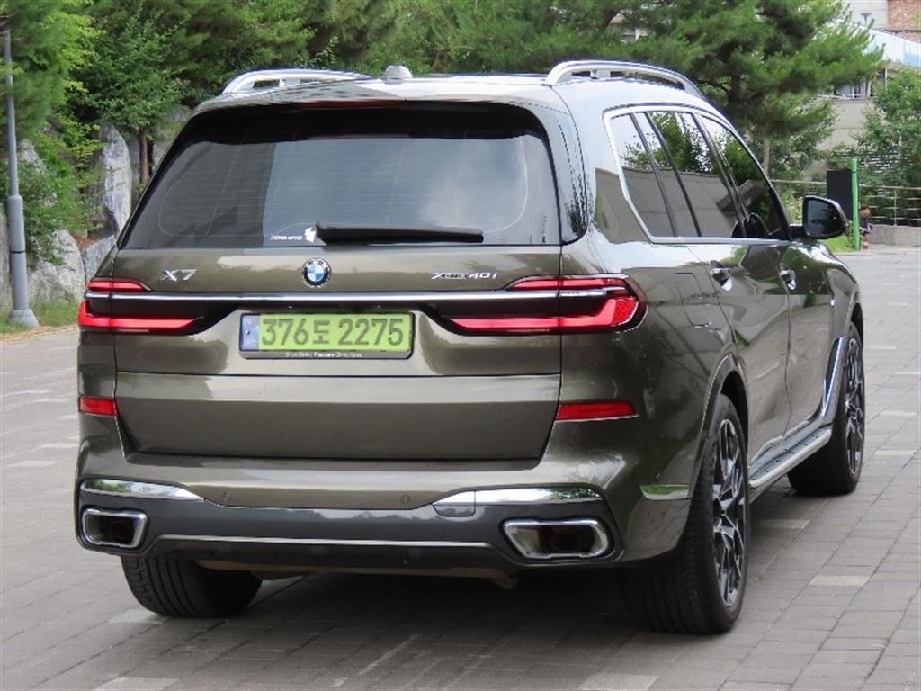 BMW X7 - Vista 3